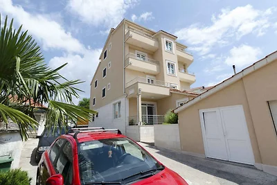 Ferienwohnung mit Klimaanlage und Balkon
