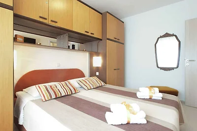 Ferienhaus mit Pool und Klimaanlage