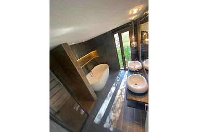 Ferienwohnung mit Schwimmbad, Whirlpool und S