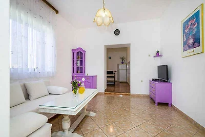 Ferienhaus mit Pool und Meerblick