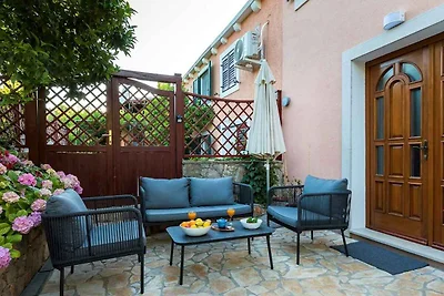 Ferienhaus mit Terrasse und Grill