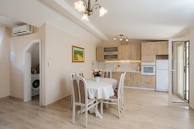 Ferienwohnung mit Klimaanlage und Meerblick