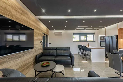 Luxuriöse Villa am Sandstrand von Privlaka