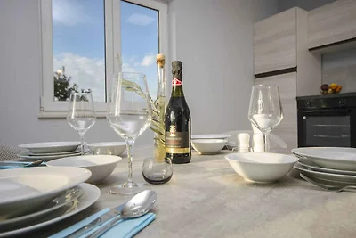 Charmante Ferienwohnung Maris in Tribunj mit 