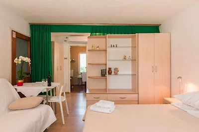 Studio mit Terrasse und Meerblick