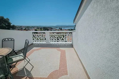 Ferienwohnung mit Balkon und Meerblick