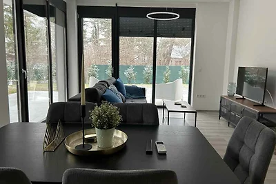 Ferienwohnung modern eingerichtet mit WLAN un
