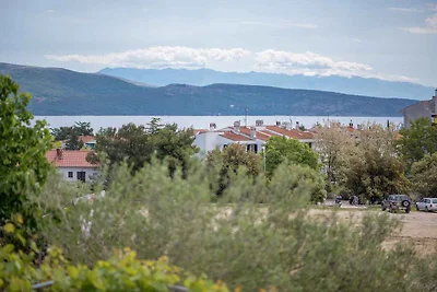 Ferienwohnung mit Balkon und Blick aufs Meer