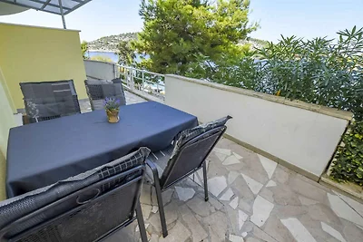 Ferienwohnung mit Terrasse und Meerblick