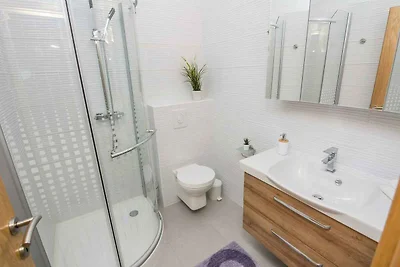 Ferienwohnung mit Klimaanlage und Balkon