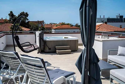 Ferienwohnung mit Dachterrasse und Whirlpool