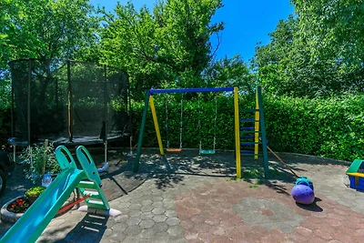 Ferienhaus mit Pool und Klimaanlage