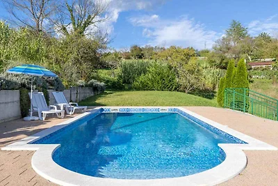 FerienWohnung mit Pool und Klimaanlage