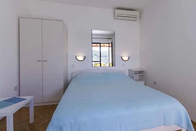 Ferienwohnung mit Terrasse und Klimaanlage