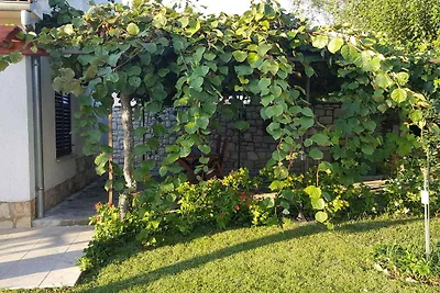 Ferienhaus mit schönem Garten