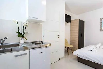 Studio mit Klimaanlage und WLAN