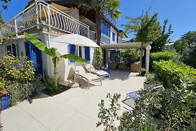Ferienwohnung mit Terrasse und Meerblick