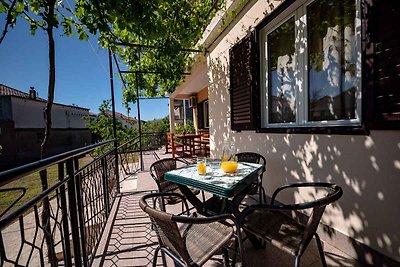 Ferienwohnung mit Terrasse und Grill