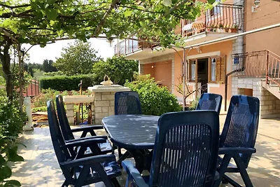 Ferienwohnung in ruhiger Lage mit Meerblick