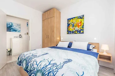 Ferienwohnung mit Balkon und Klimaanlage