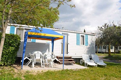 Mobilehome mit Terrasse und Pool