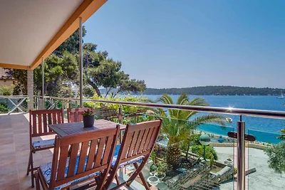 Ferienwohnung mit Balkon und Meerblick