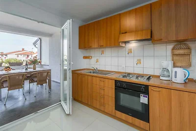 Ferienwohnung mit Balkon und Klimaanlage