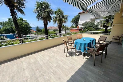 Ferienwohnung mit Balkon und Klimaanlage