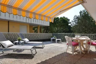 Ferienwohnung mit Klimaanlage und Balkon