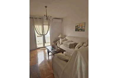 Charmante Ferienwohnung Anea in Marina mit Ba