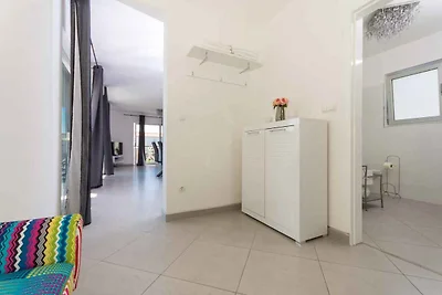 Appartamento Vacanza con famiglia Tribunj