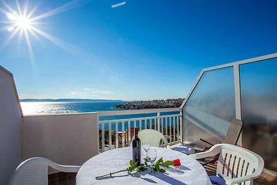 Modernes Apartment für 4 Personen, nur 250 m 