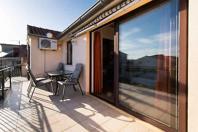 Ferienwohnung mit Klimaanlage und Terrasse