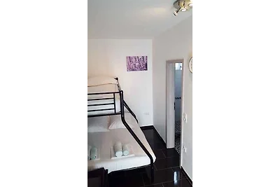 Studio nur 40 m von Strand
