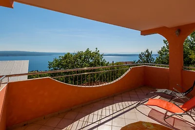 Ferienwohnung mit Meerblick und Pool