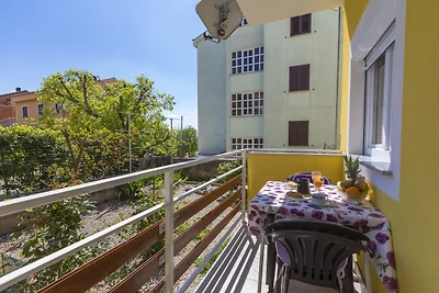 Ferienwohnung mit Klimaanlage und Balkon