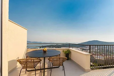 Ferienwohnung mit Klima und Meerblick