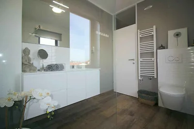 Ferienhaus mit Garten und Grill