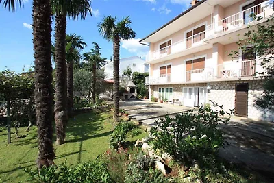 Studio mit Balkon