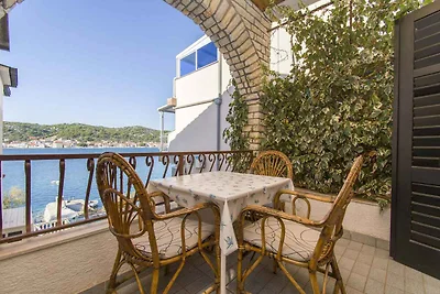 Gemütliche Unterkunft Ive in Tisno auf der In