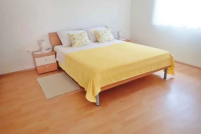 Ferienwohnung für 5 Personen in ruhiger Lage