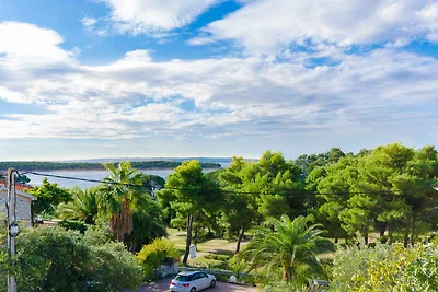 Ferienwohnung mit Balkon und Klimaanlage