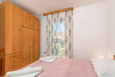 Ferienwohnung mit Balkon und Klimaanlage