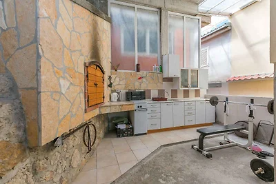 Ferienwohnung mit Balkon und Grill