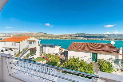 Ferienwohnung mit Balkon und Meerblick
