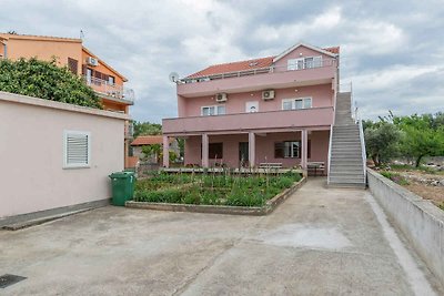 Ferienwohnung mit Klimaanlage und Terrasse