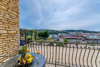 Ferienwohnung mit Klimaanlage und Meerblick i