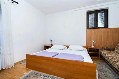 Ferienwohnung mit Balkon und Grill