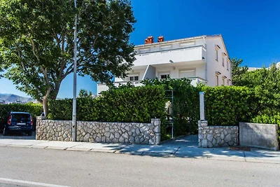 Ferienwohnung mit Klimaanlage und Terrasse in