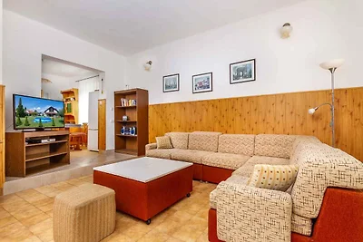 Ferienhaus mit Aussenpool und mit grossem